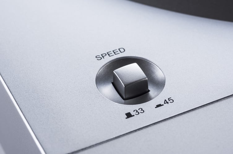 GIRADISCOS DENON DP29 SILVER D990