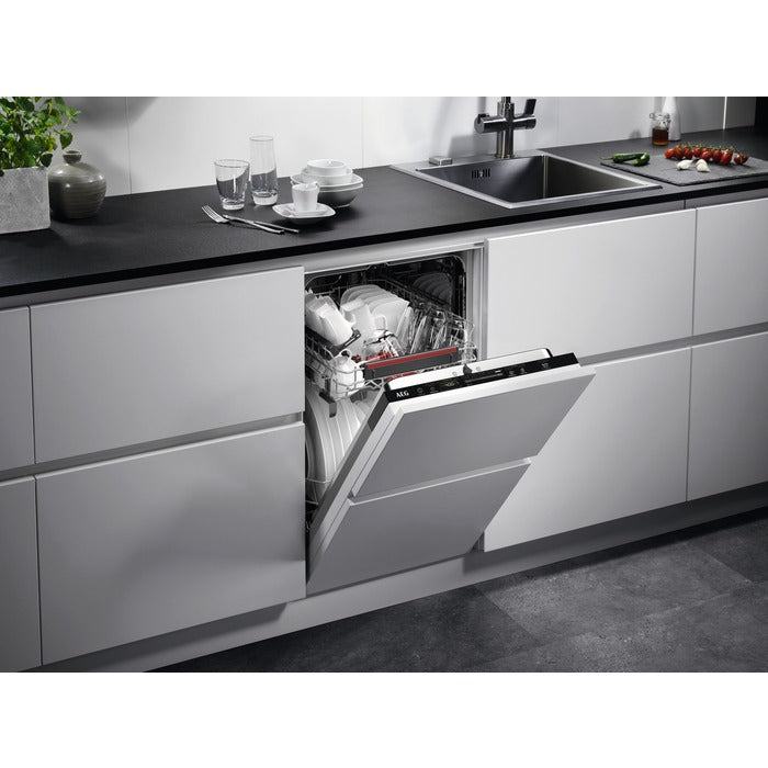 LVJ. AEG FSE62417P 45CM INTEG