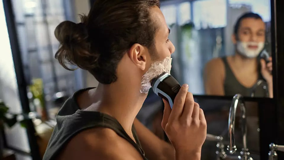 AFEITA. PHILIPS X3003/00 RECARGABLE 4D WET/DRY