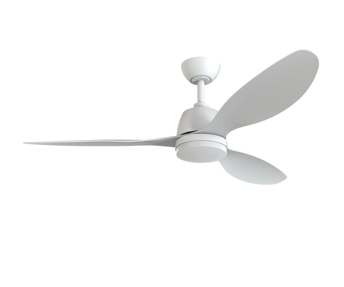 Vista en perspectiva del ventilador de techo blanco de 132 cm con la luz LED apagada.