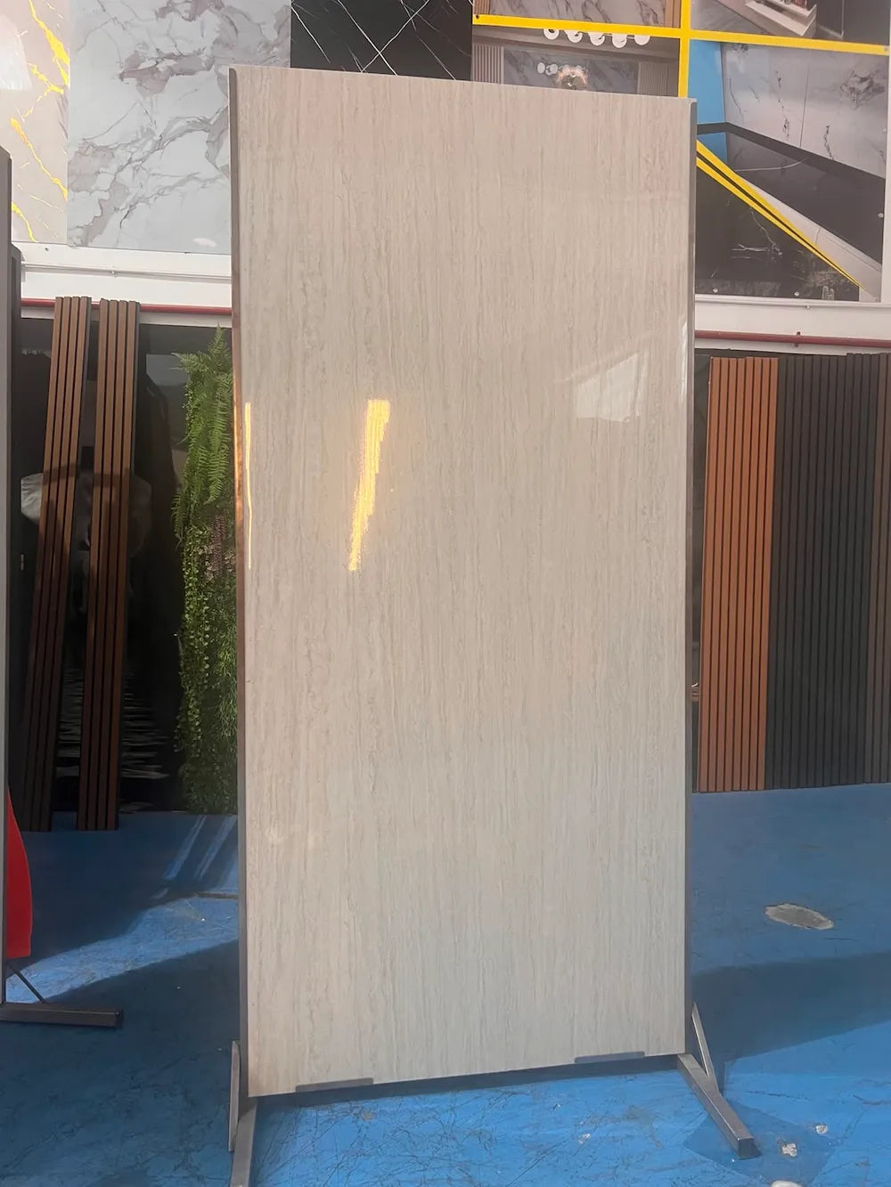 Placa decorativa polvo de piedra Piedra Beige 260 x 122 cm