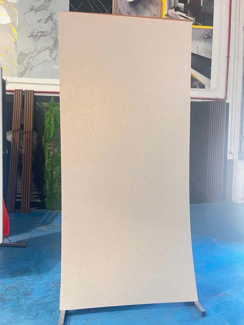 Placa decorativa polvo de piedra Travertino Textura 260 x 122 cm