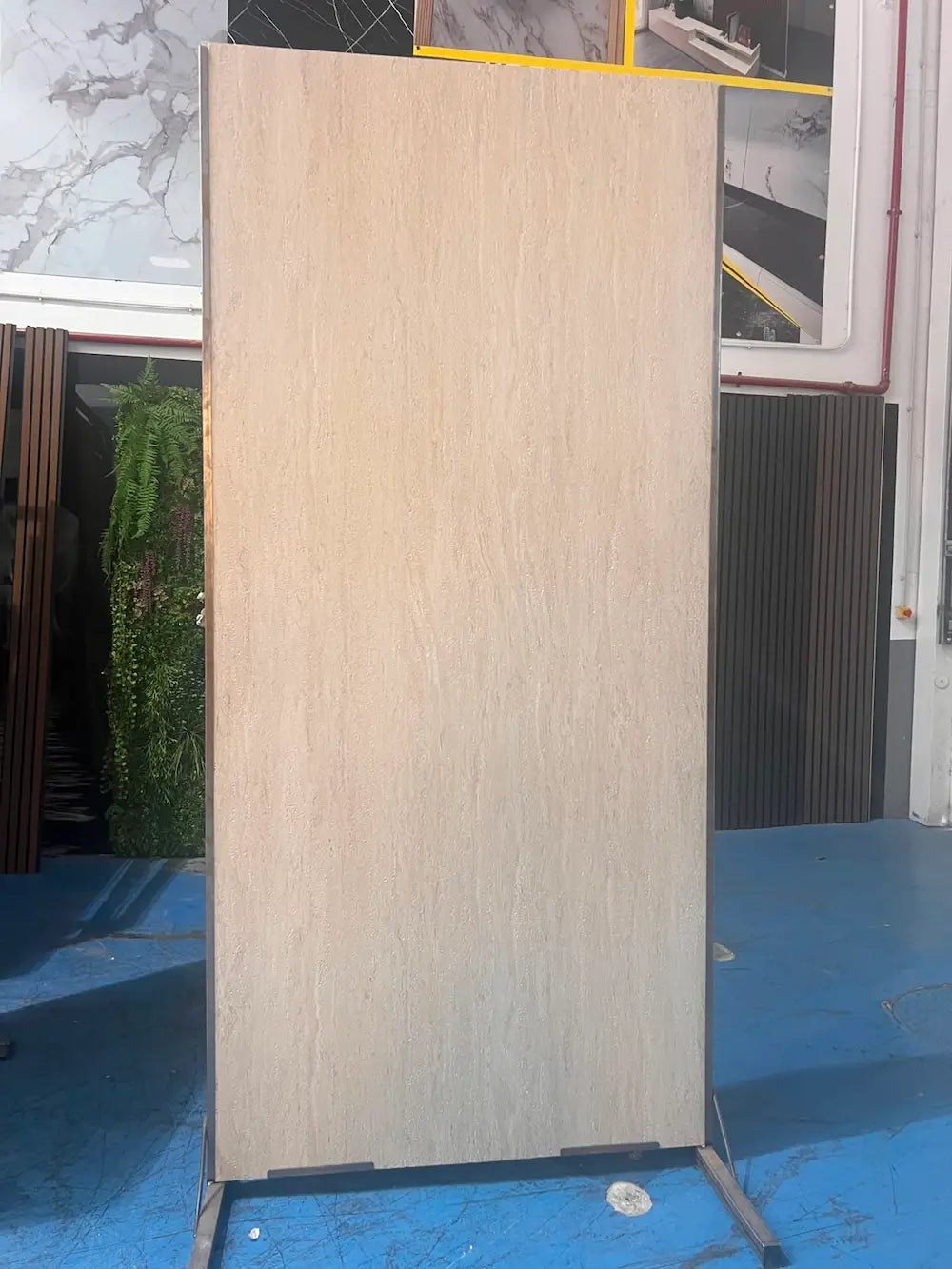 Placa decorativa polvo de piedra Travertino Beige 260 x 122 cm