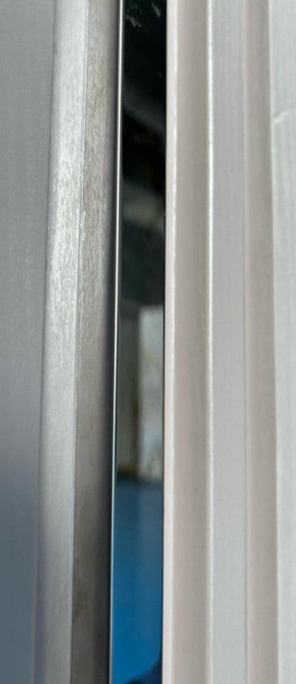 Embellecedor plateado para listones decorativos 290 cm