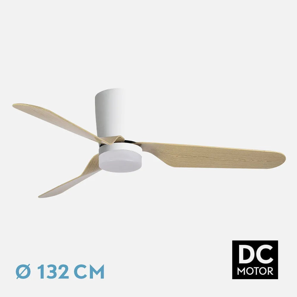 Ventilador de techo DC Kochi 132 cm con luz LED de FABRILAMP en color blanco/haya – vista de detalle