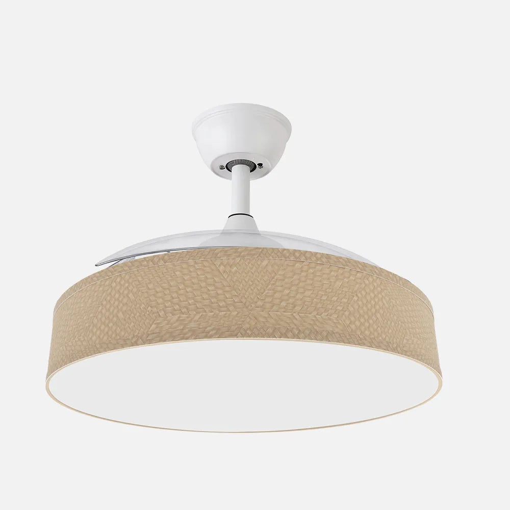 Ventilador de techo DC Boga 108 cm con aspas retráctiles y luz LED de FABRILAMP en color blanco/beige – vista de detalle