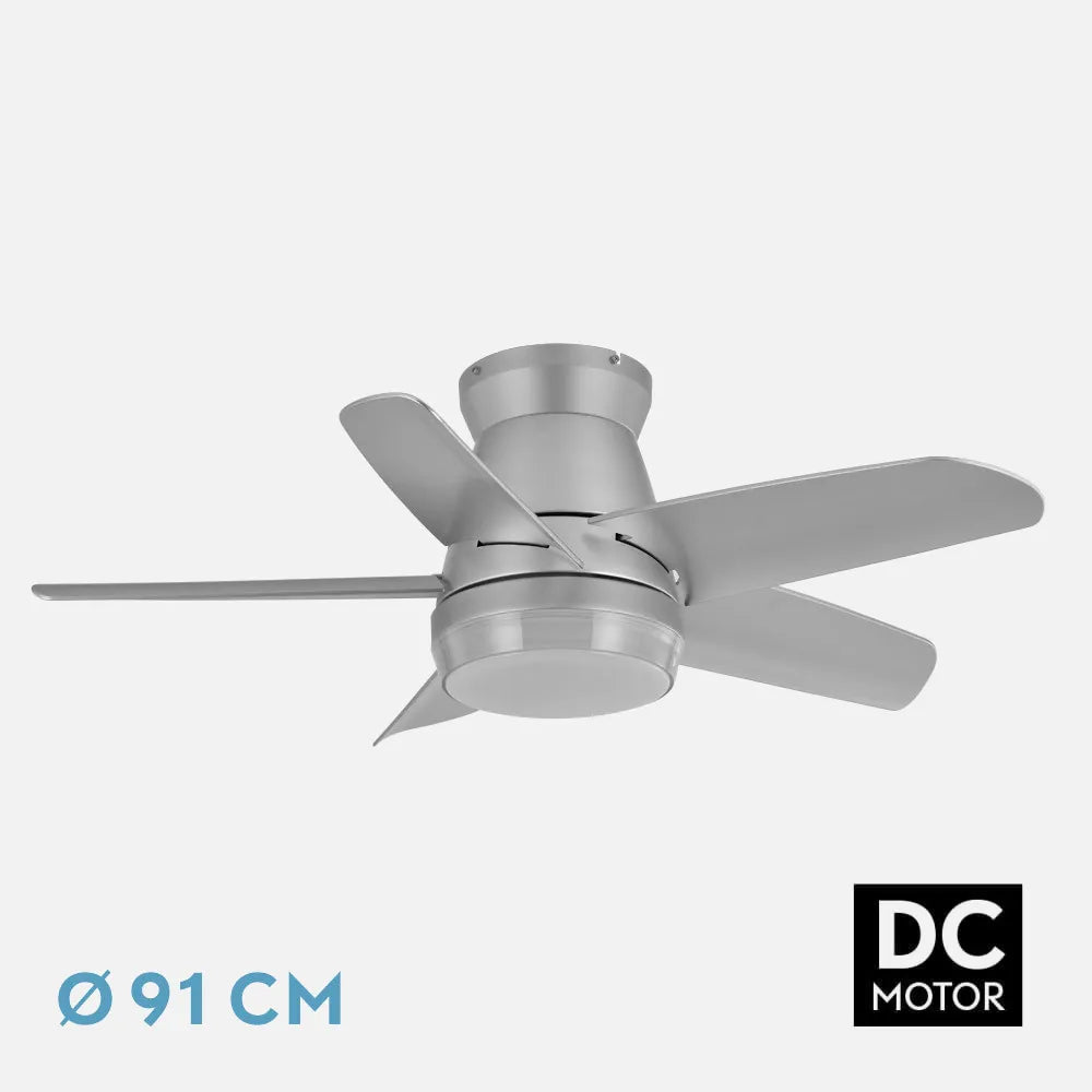 Ventilador de techo DC Neutron 91 cm con luz LED de FABRILAMP en color plata – vista de detalle
