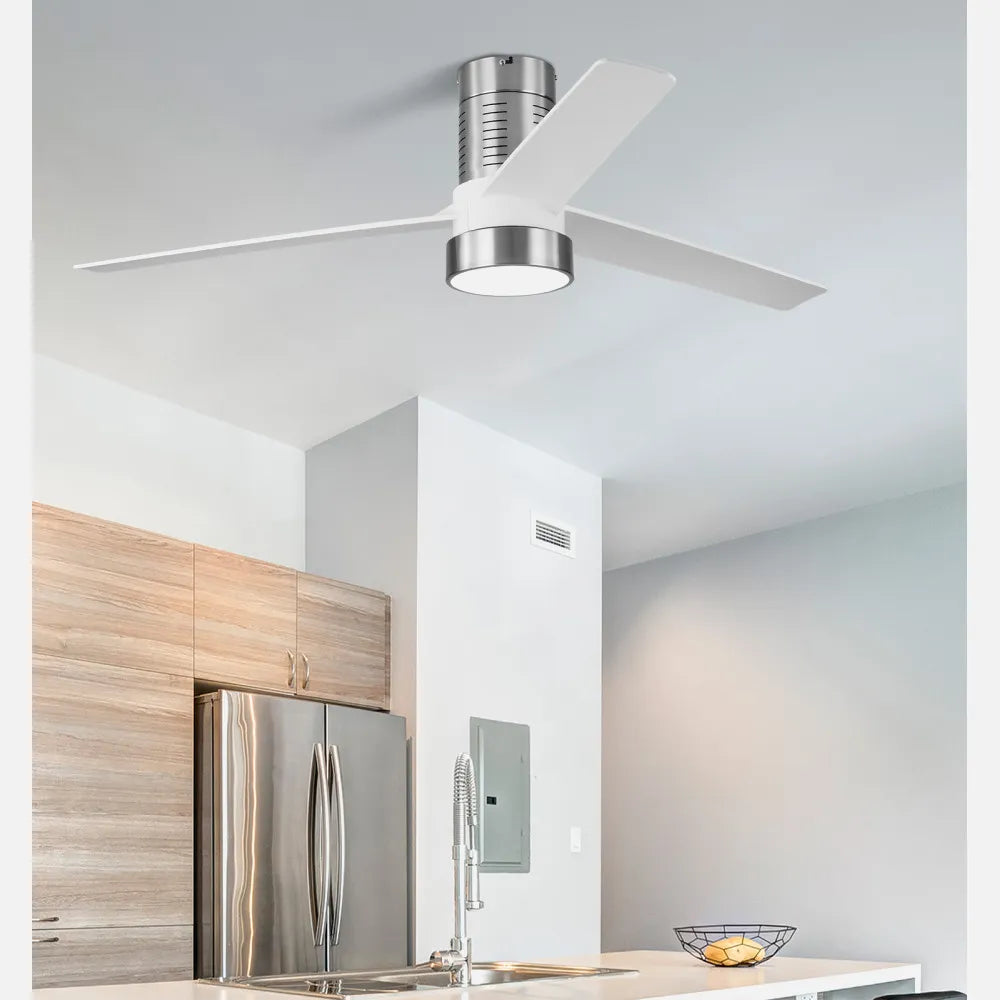 Ventilador de techo DC Teo 139 cm con luz LED de FABRILAMP en color níquel/blanco – vista de detalle
