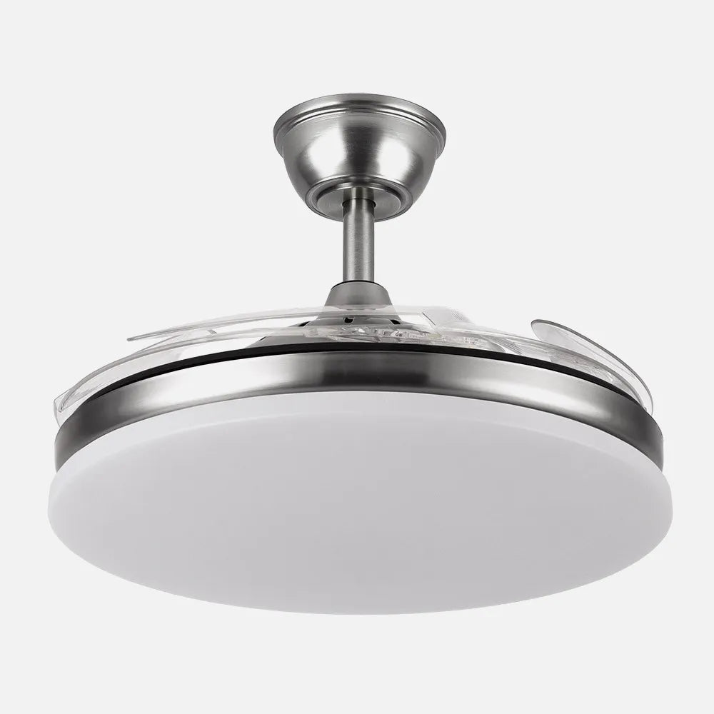 Ventilador de techo DC Tridente 107 cm con aspas retráctiles y luz LED de FABRILAMP en color níquel – vista de detalle