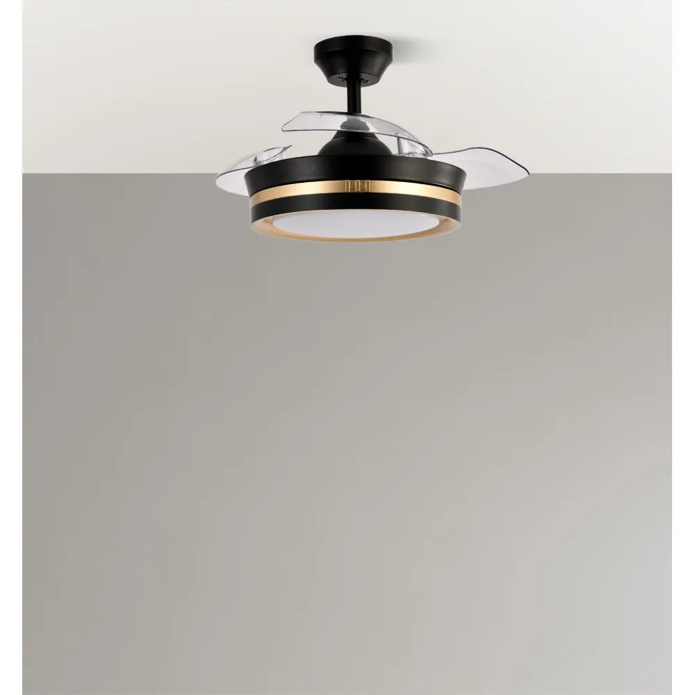 Ventilador de techo DC Viper 91 cm con aspas retráctiles y luz LED de FABRILAMP en color negro/oro – vista de detalle