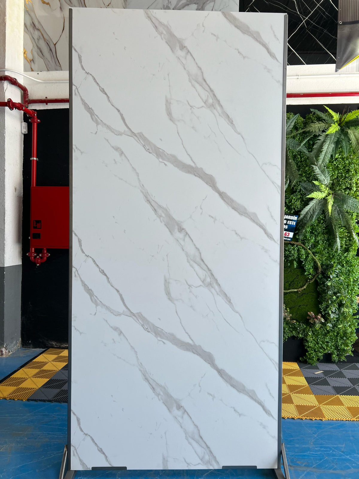 Placa decorativa polvo de piedra Mármol Blanco Mate 260 x 122 cm