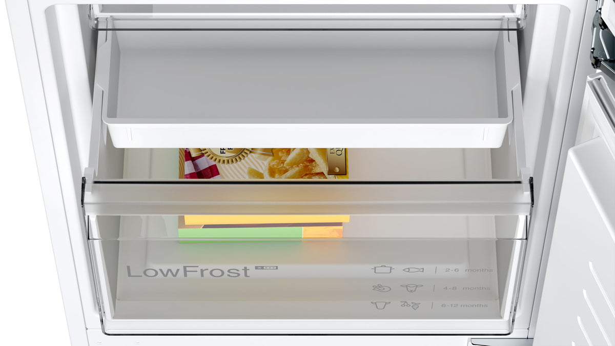Fotografía adicional del frigorífico combi integrable Bosch KIV86VSE0, imagen de la galería 2