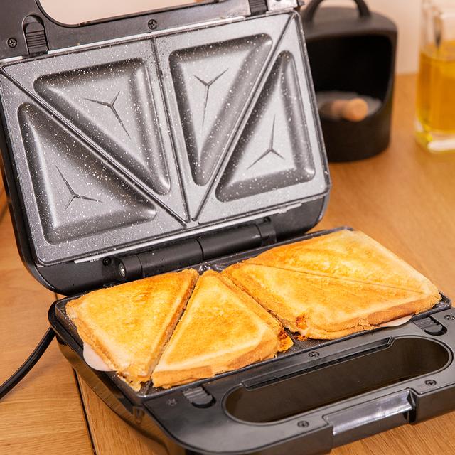 SANDWICH. CECOTEC 04309 4EN1