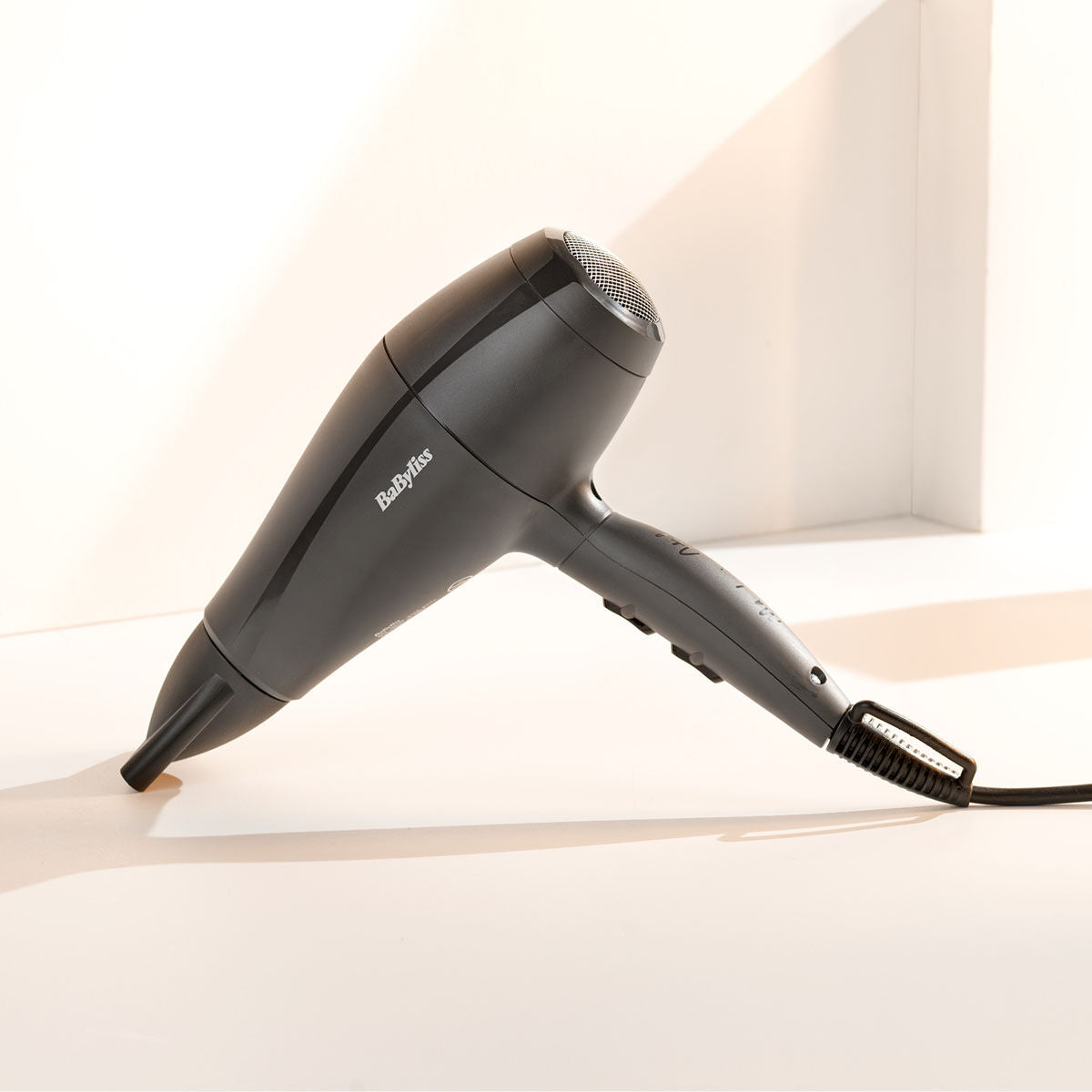 SECADOR BABYLISS 5910E 2000W DC