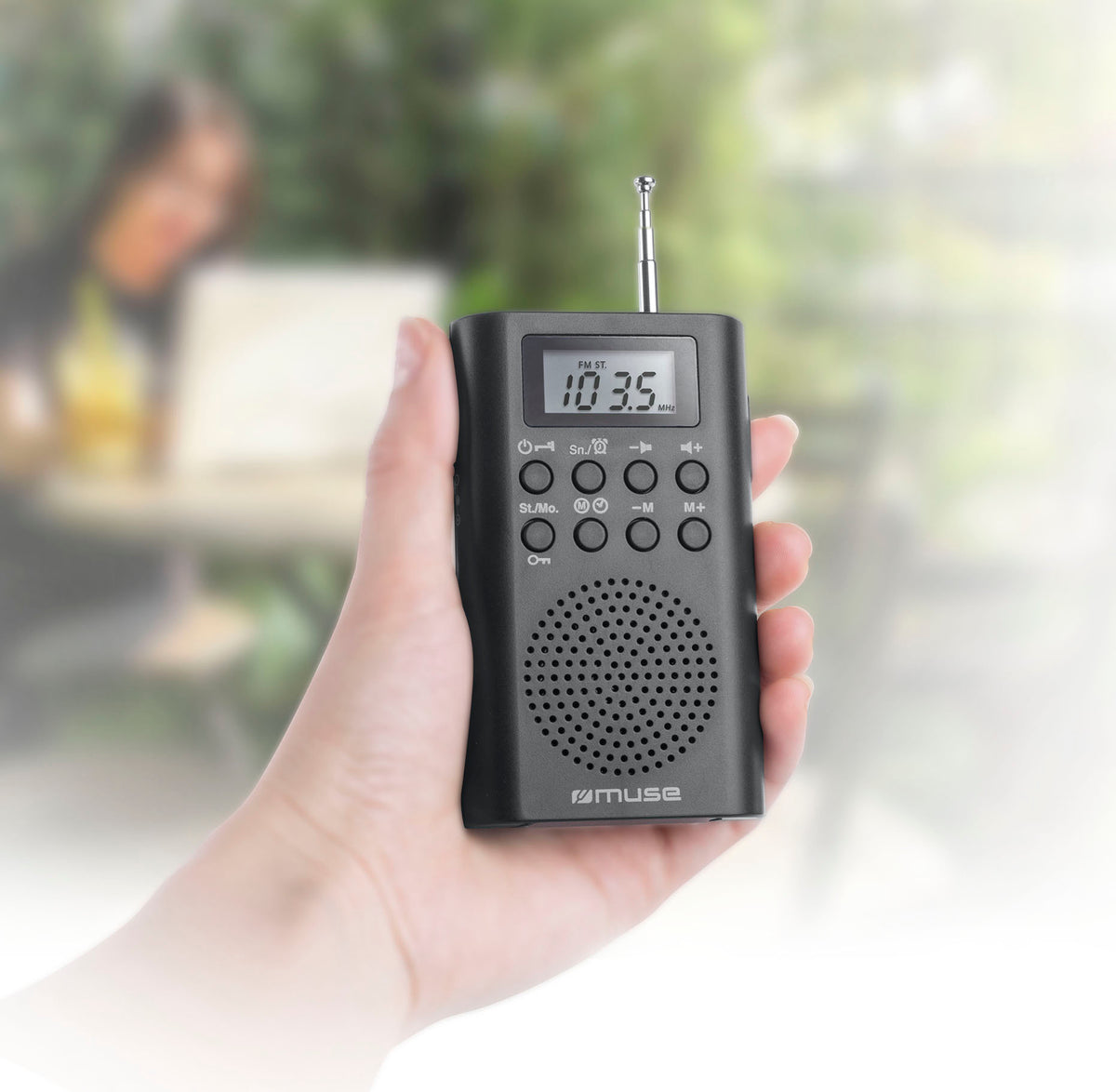 RADIO MUSE M-03R FM/PLL NEGRO PILAS