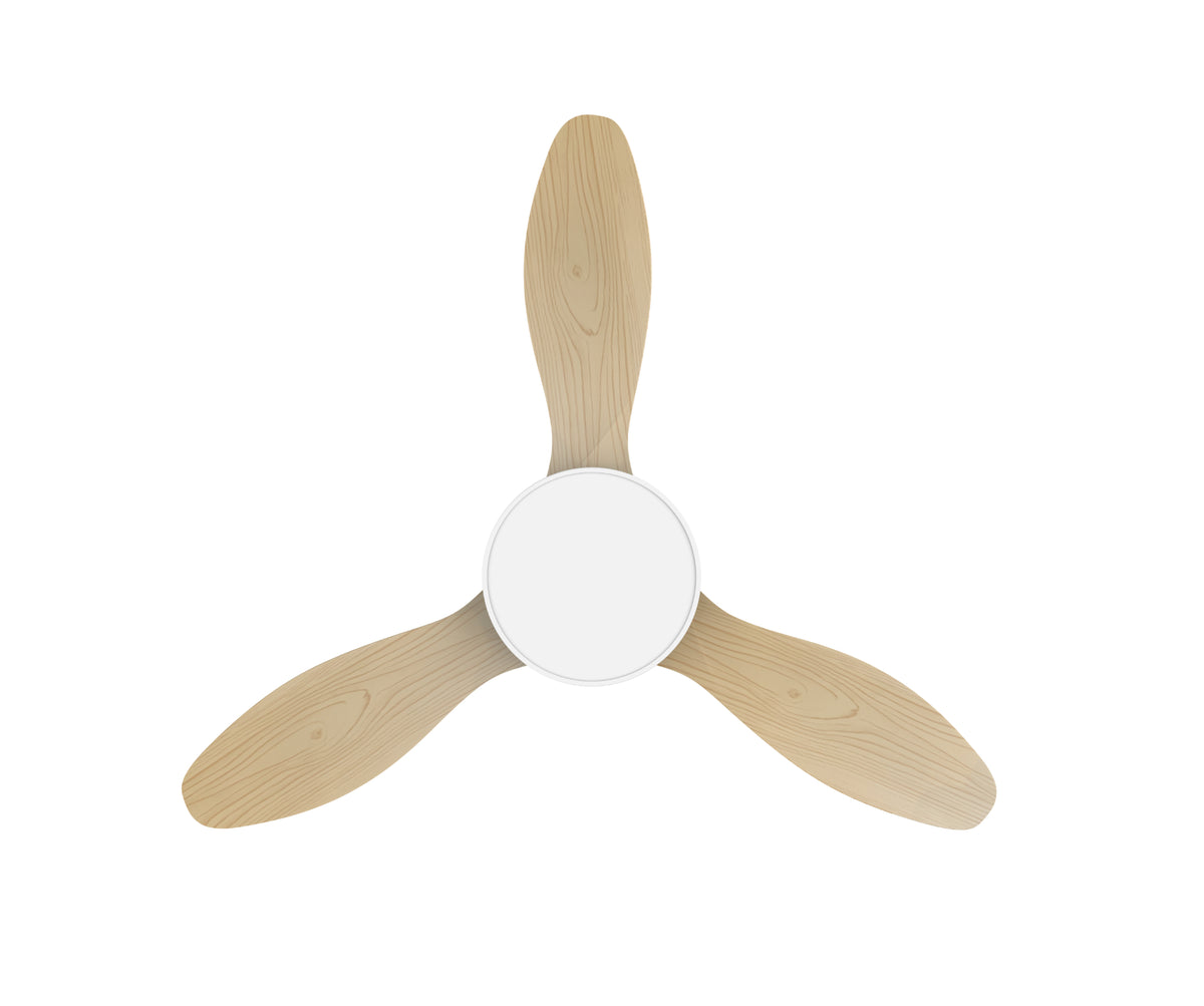 Vista inferior del ventilador de techo de 119 cm con tres aspas efecto madera y plafón LED central.
