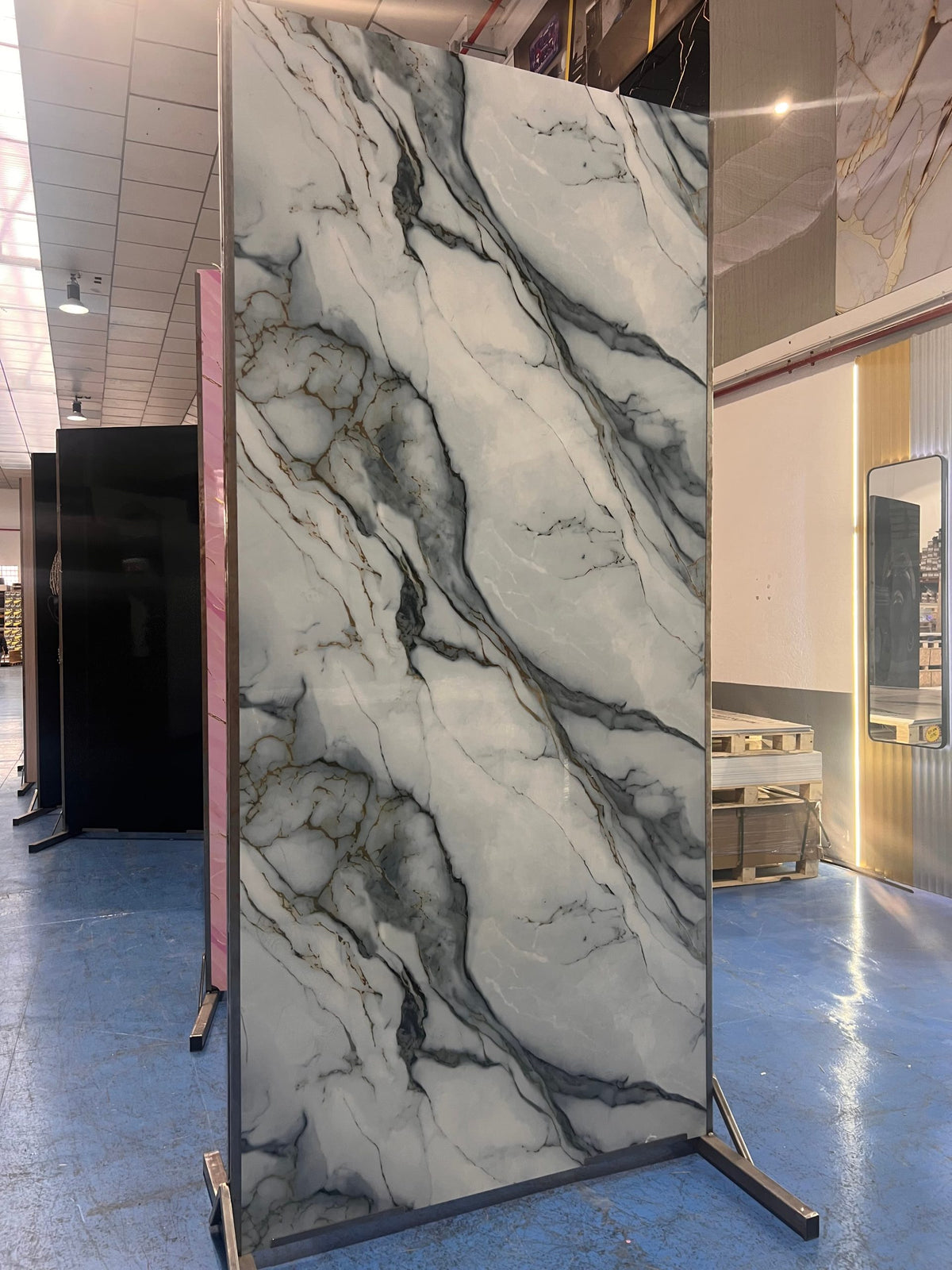 Placa decorativa polvo de piedra Mármol Cascada 260 x 122 cm