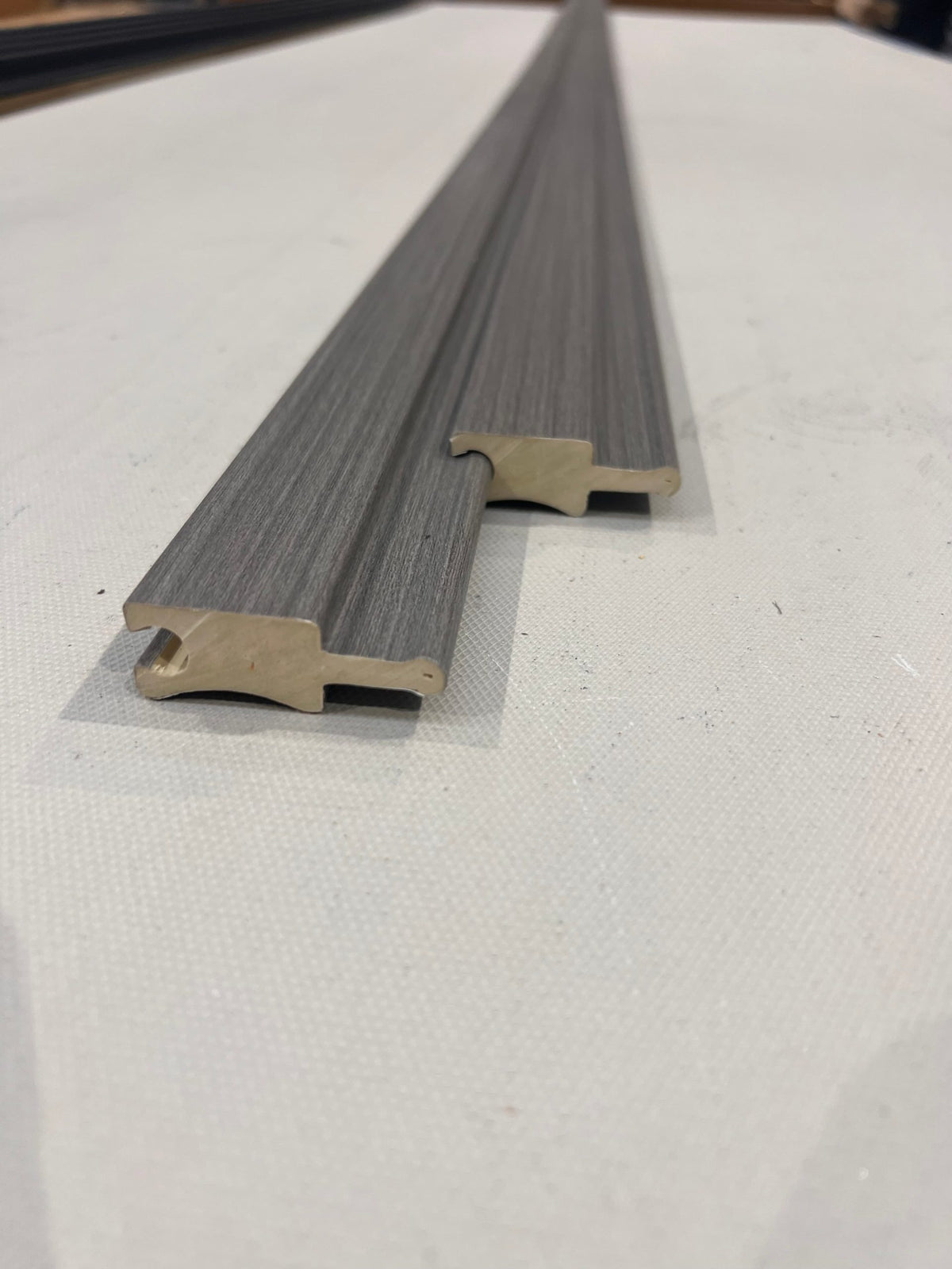 Listón modular PVC Gris 290 x 5 cm