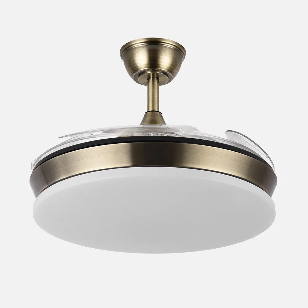 Ventilador de techo DC Tridente 91 cm con aspas retráctiles y luz LED de FABRILAMP en color cuero – vista de detalle